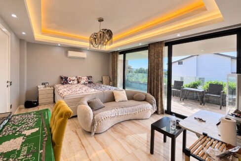 5 bed villa 26