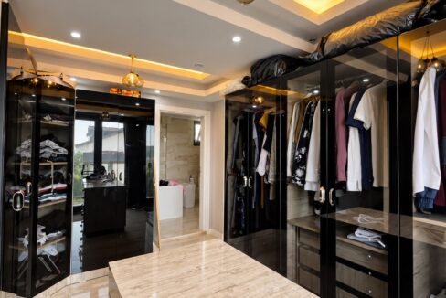 5 bed villa 27