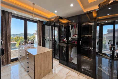 5 bed villa 28
