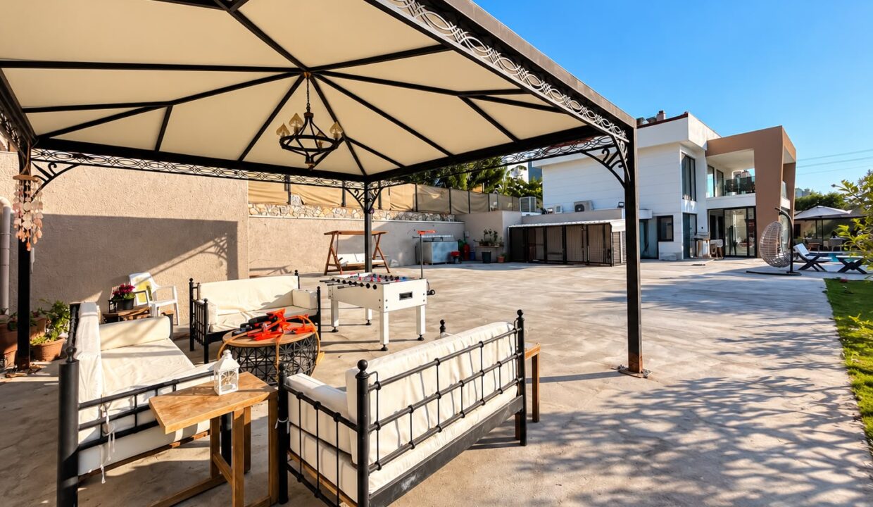 5 bed villa 6